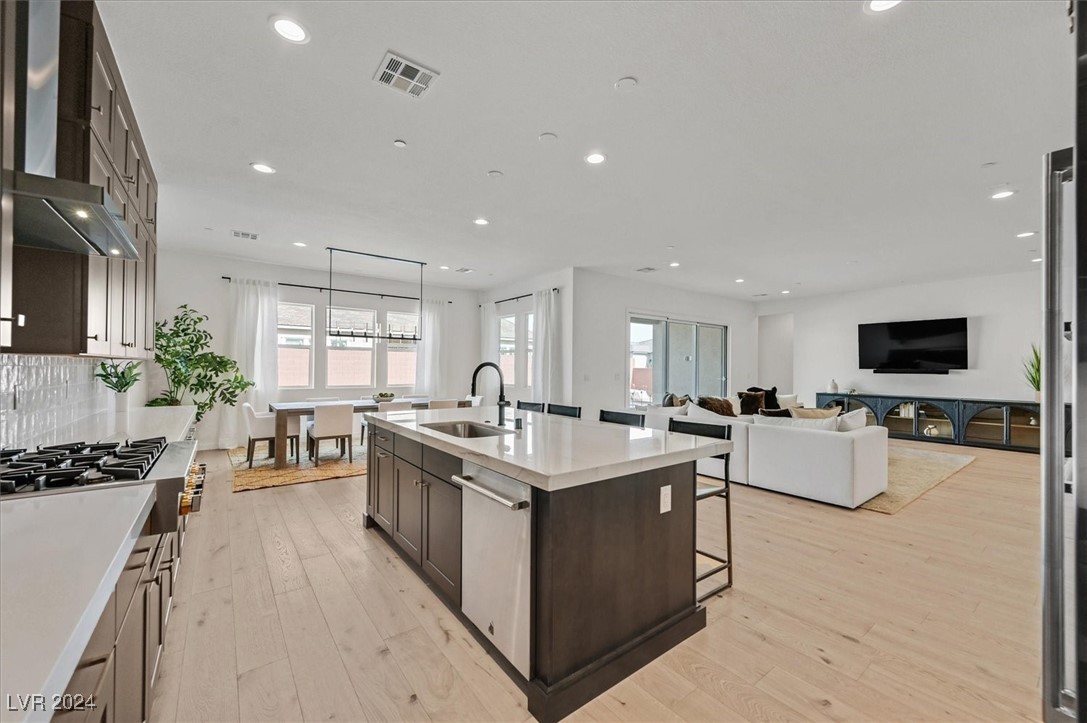 5714 Golden Chase Court