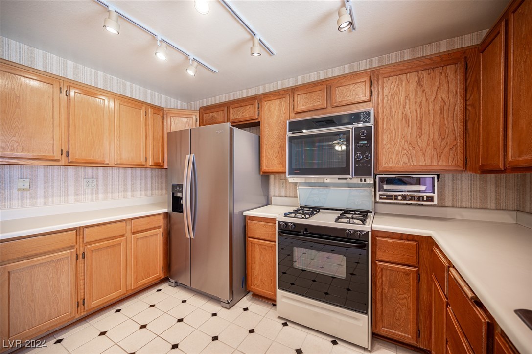 1542 Elaine Drive