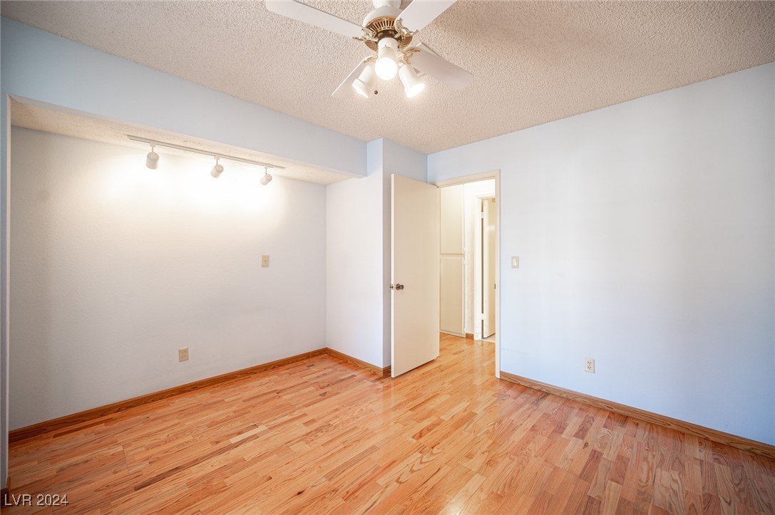 1542 Elaine Drive