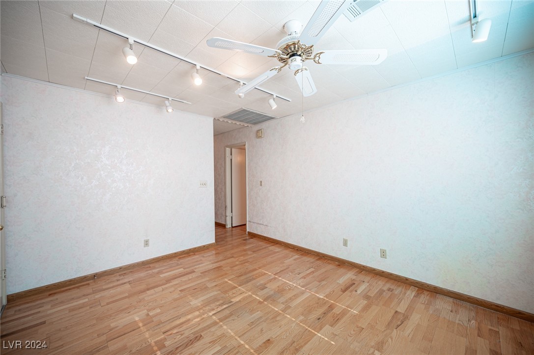 1542 Elaine Drive