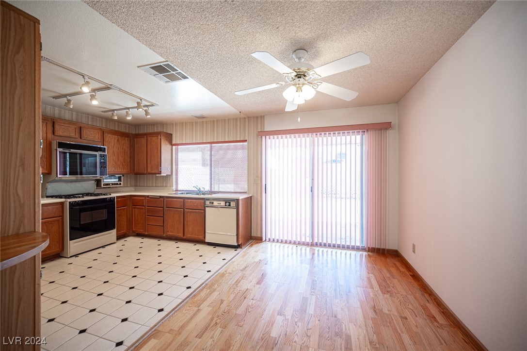 1542 Elaine Drive