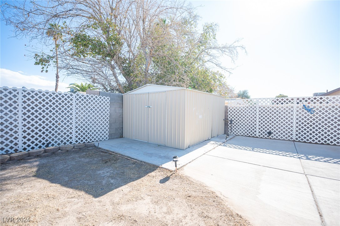 1542 Elaine Drive