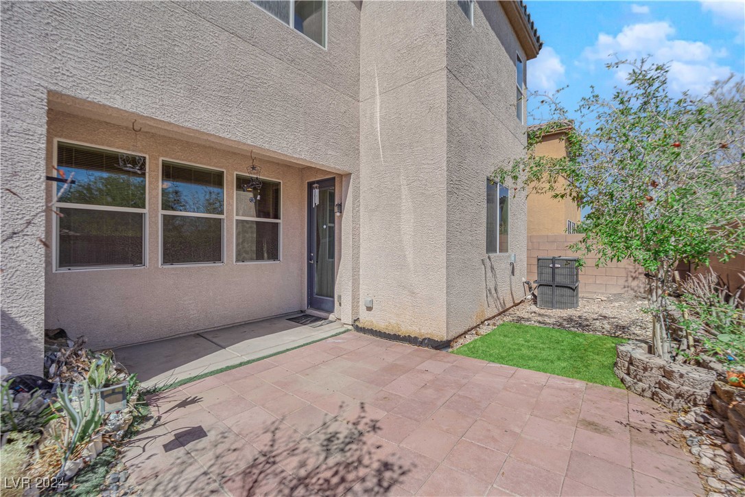 10524 La Campana Street