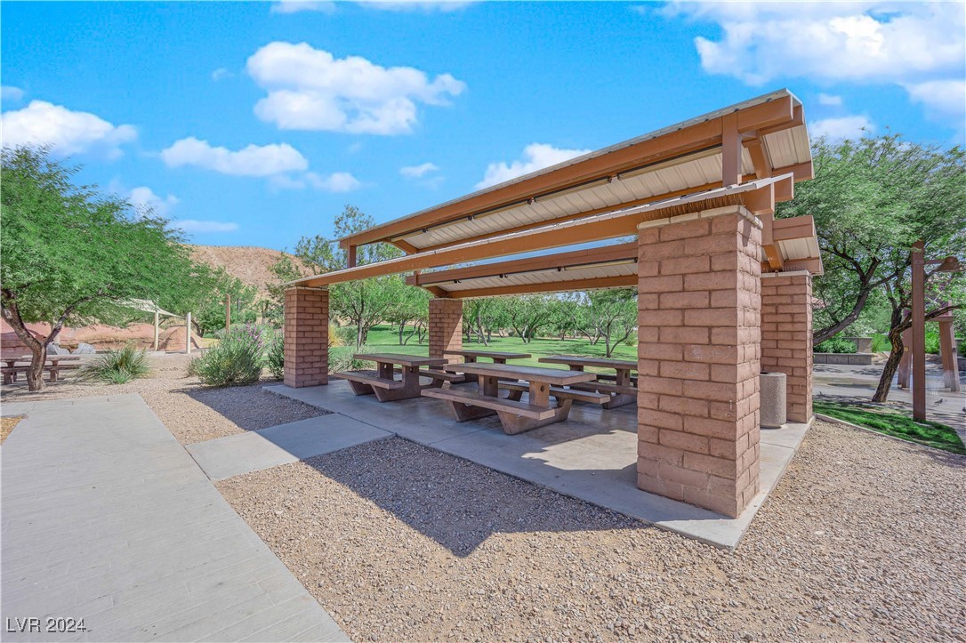 10524 La Campana Street