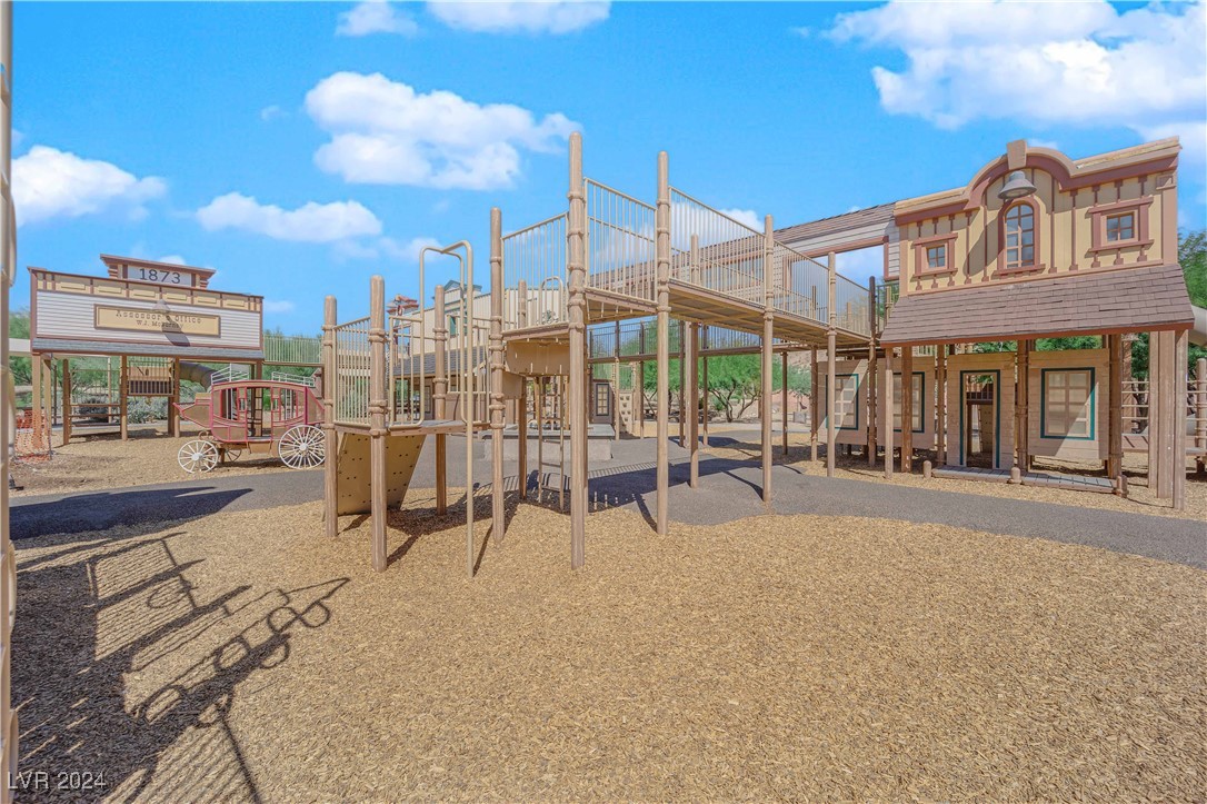 10524 La Campana Street