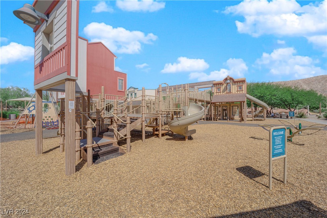 10524 La Campana Street