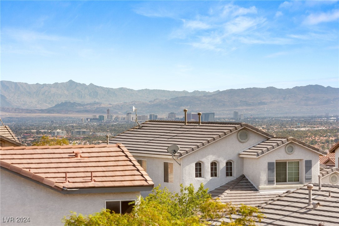 4224 Governors Hill Street