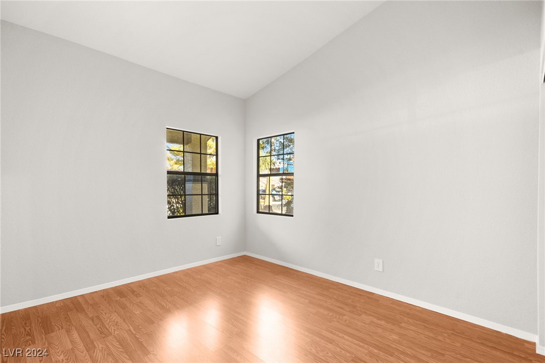 5613 Lost Tree Circle