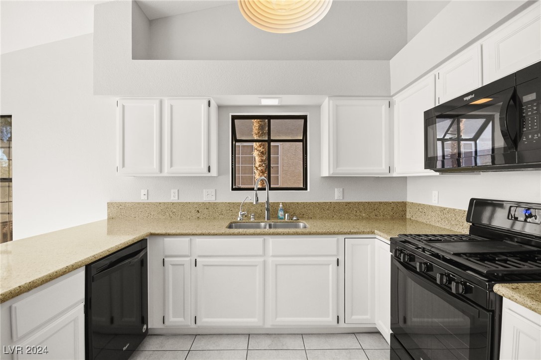 5613 Lost Tree Circle