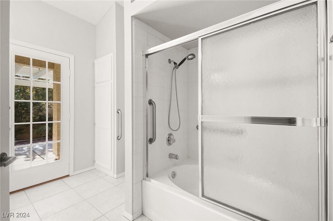 5613 Lost Tree Circle