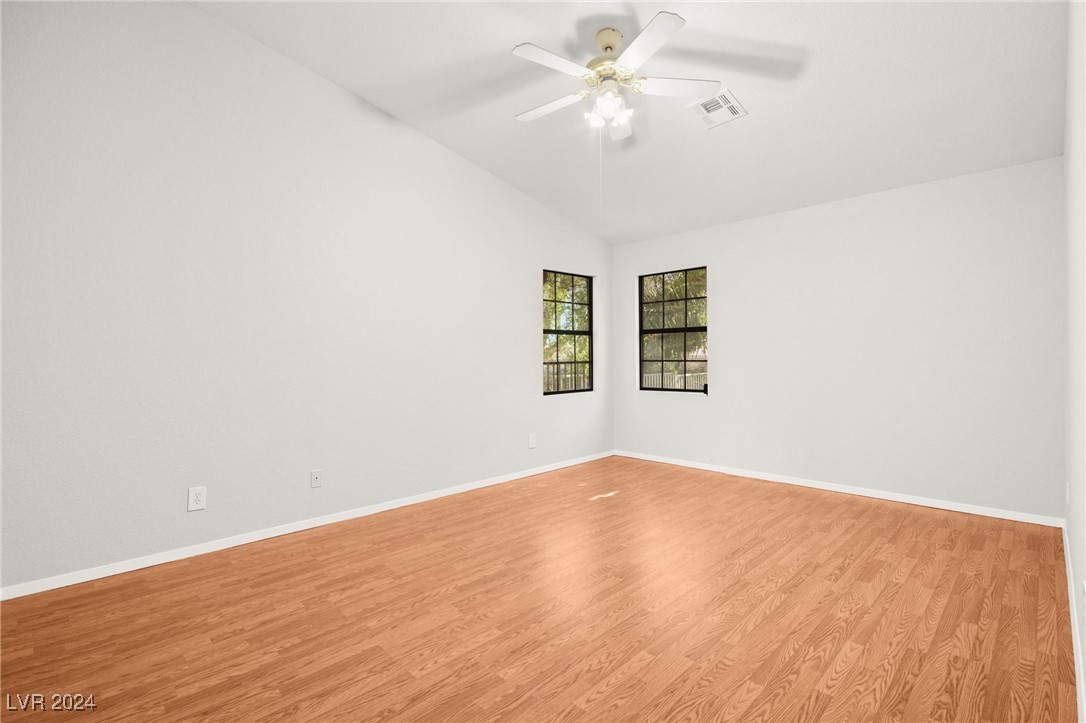 5613 Lost Tree Circle
