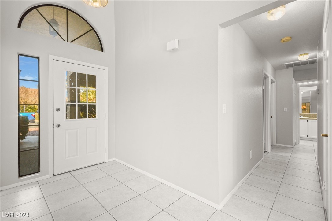 5613 Lost Tree Circle