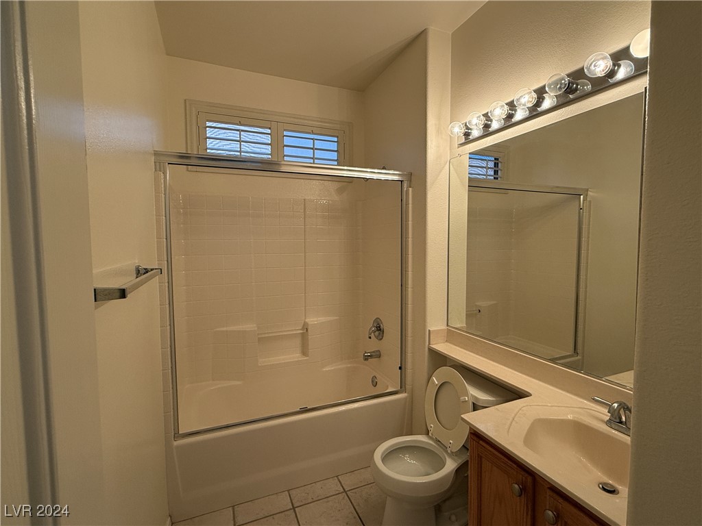 2136 Desert Woods Drive