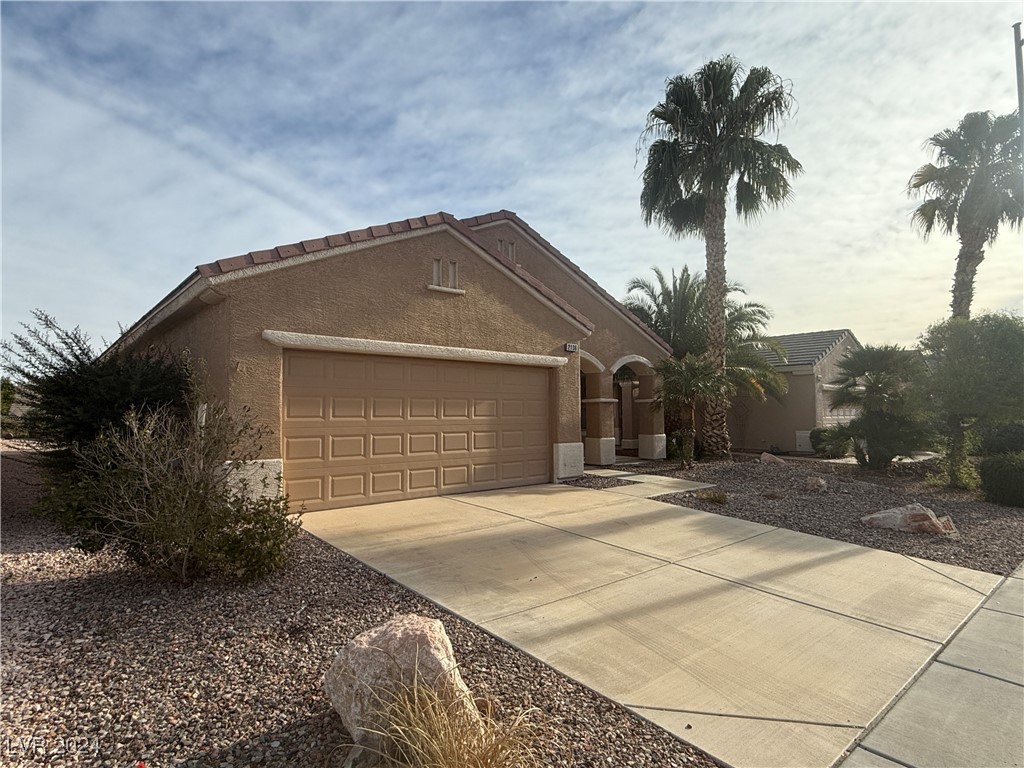 2136 Desert Woods Drive