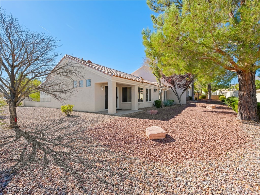 2865 Breakers Creek Drive