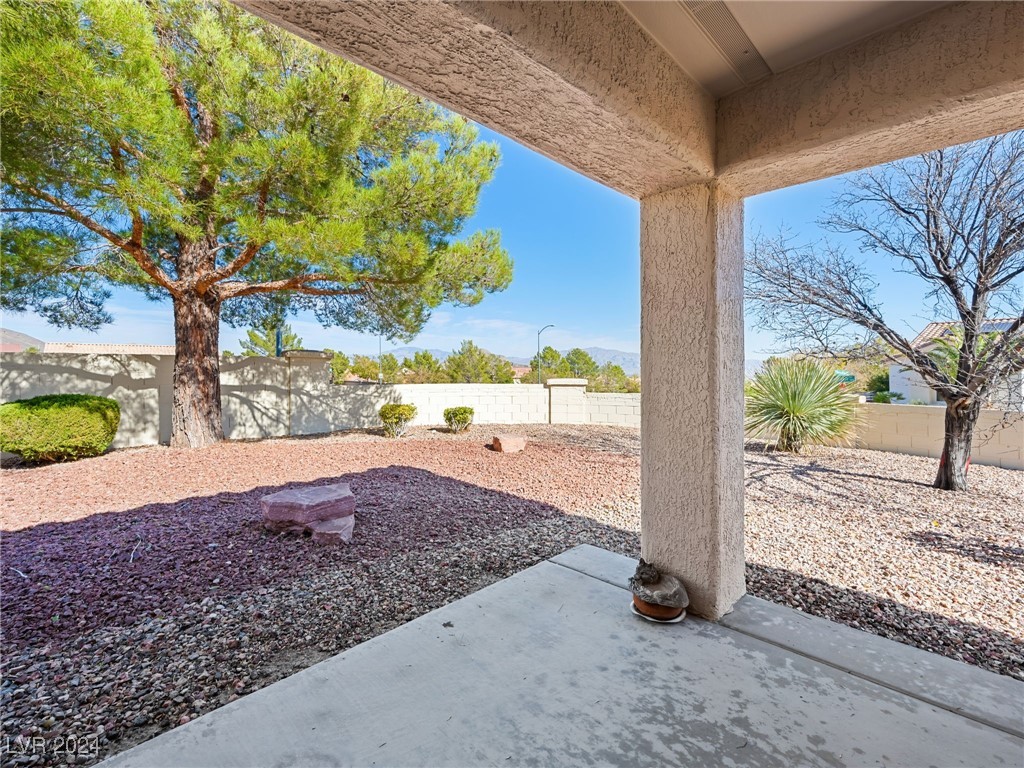 2865 Breakers Creek Drive