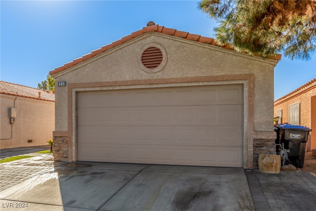 2117 Kendall Hill Avenue