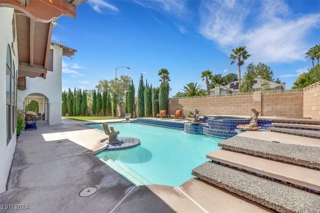 2741 TIOGA PINES Circle