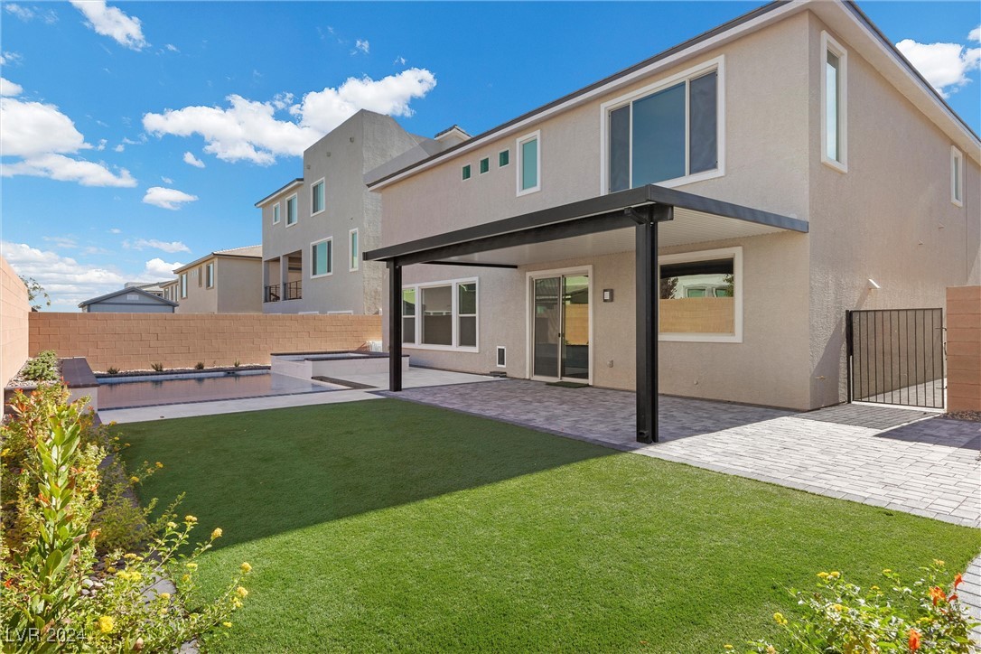 5430 Hillside Trek Avenue