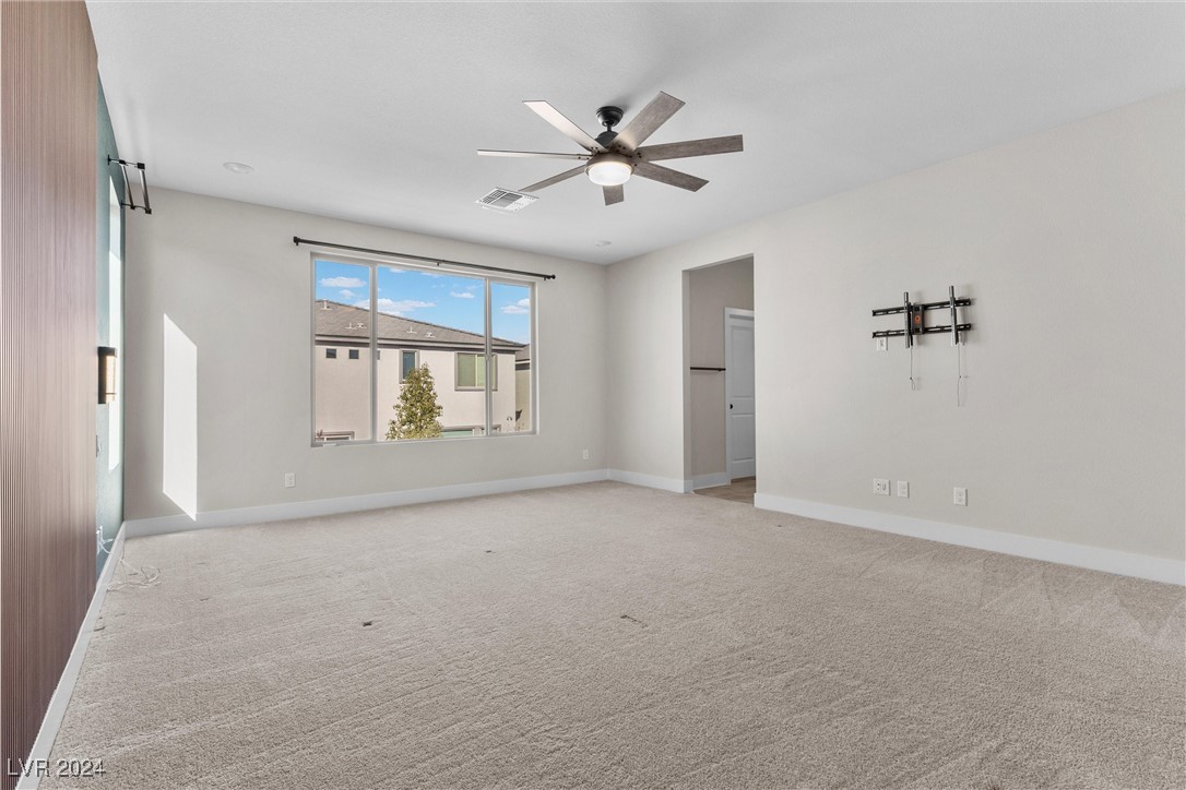 5430 Hillside Trek Avenue