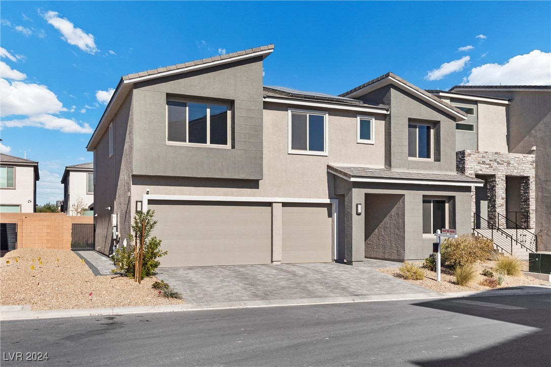 5430 Hillside Trek Avenue