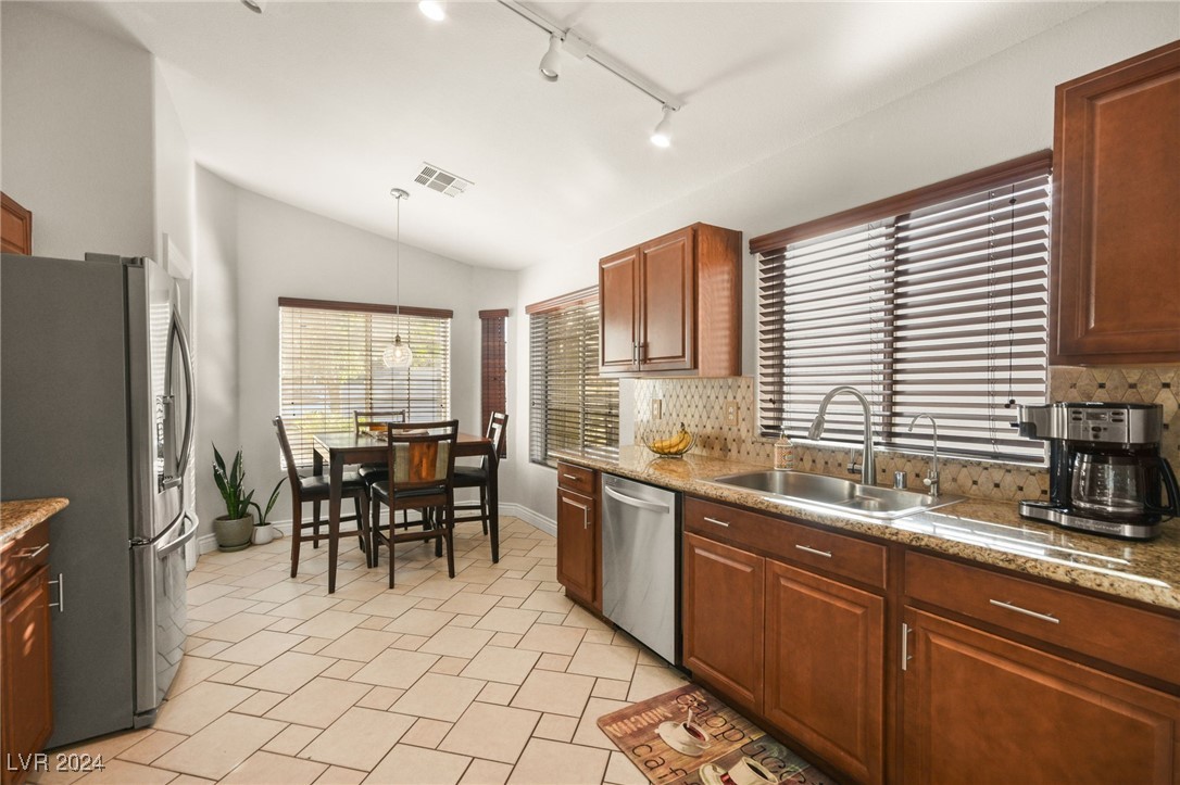 7704 Buckskin Avenue