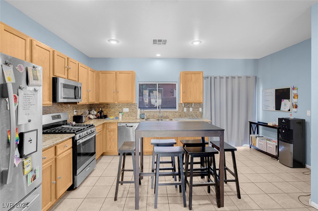 6897 Nickel Mine Avenue