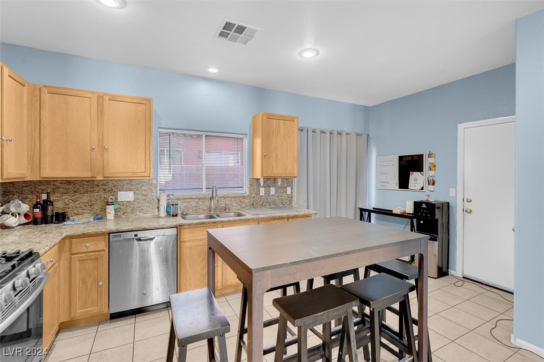 6897 Nickel Mine Avenue