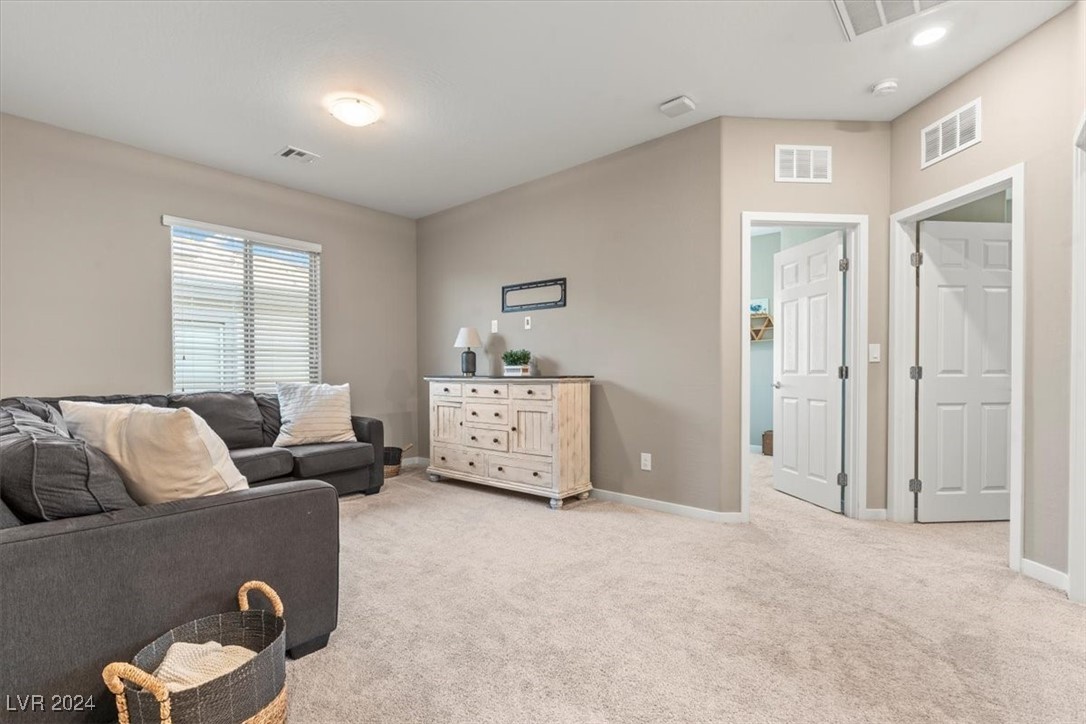 12348 Ferry Glide Avenue