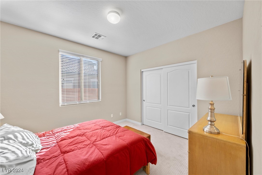 3324 Tranquil Garden Street