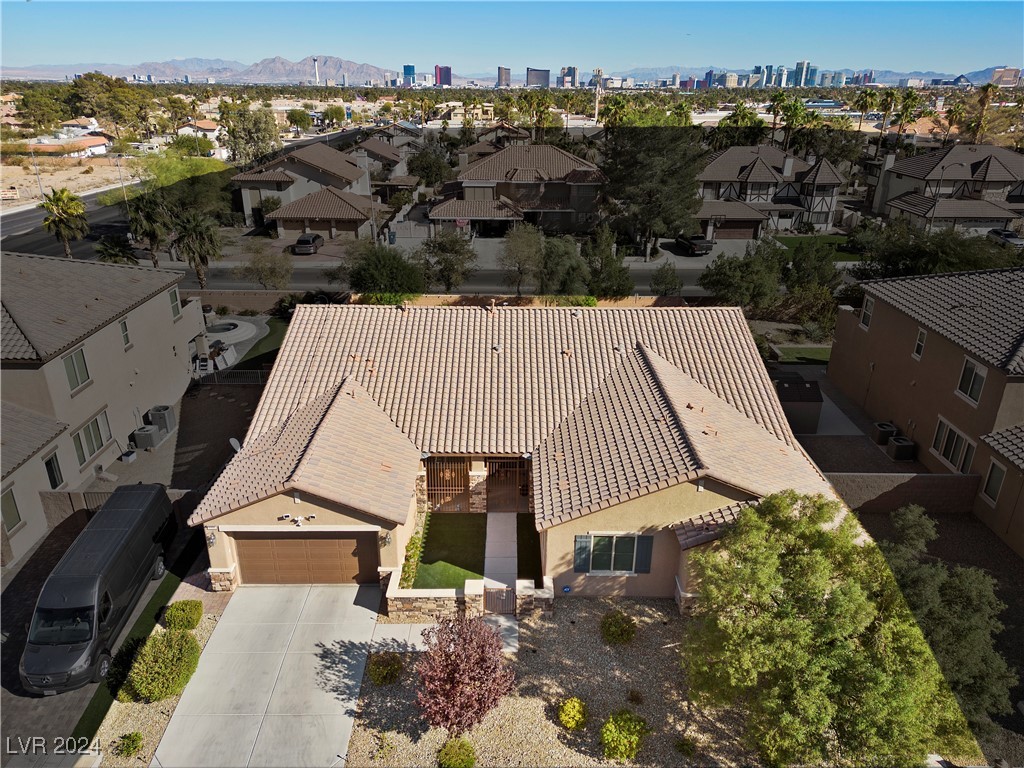3324 Tranquil Garden Street