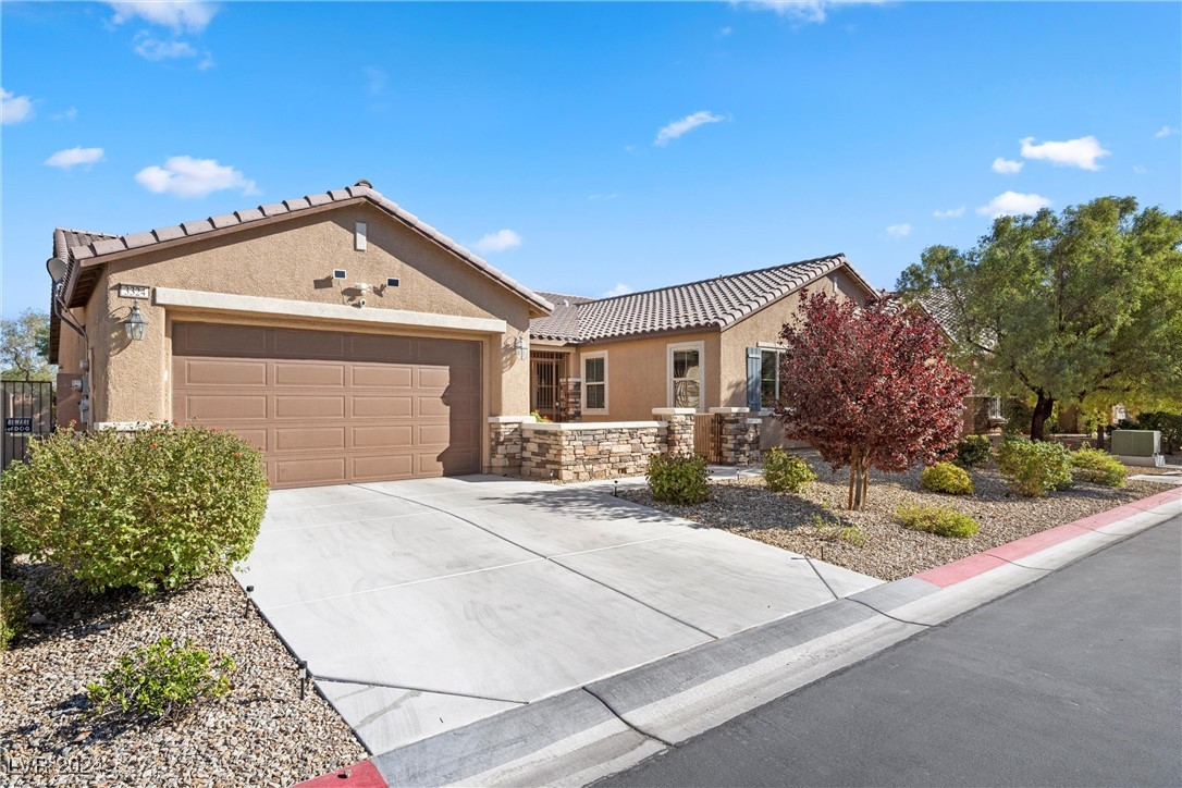 3324 Tranquil Garden Street
