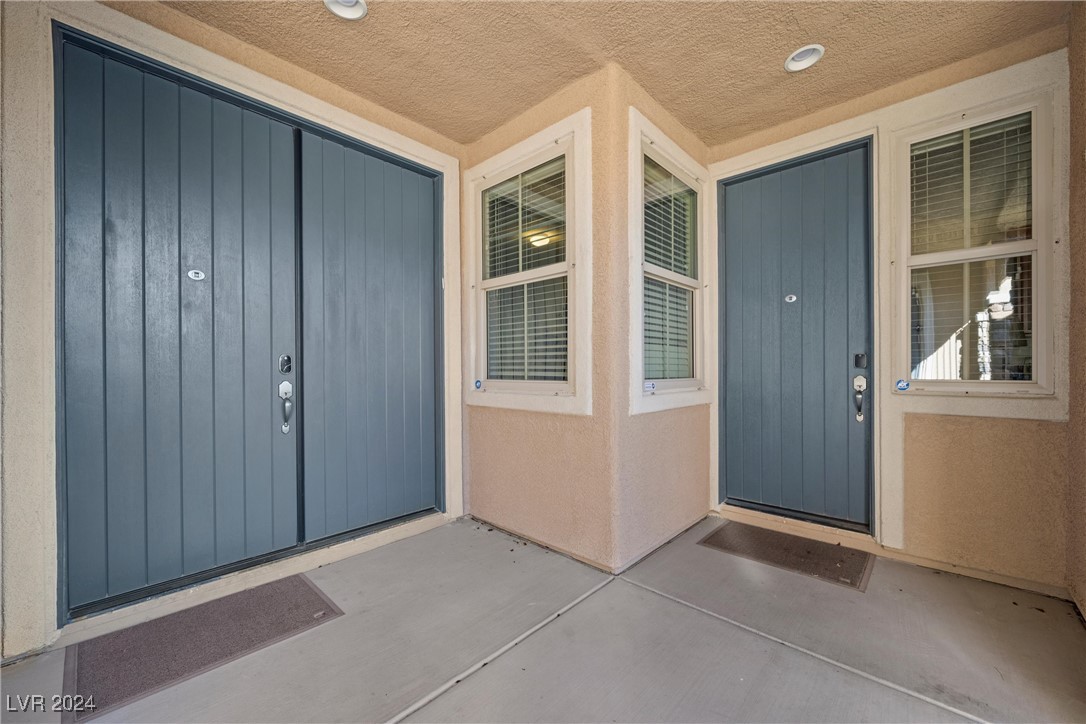 3324 Tranquil Garden Street