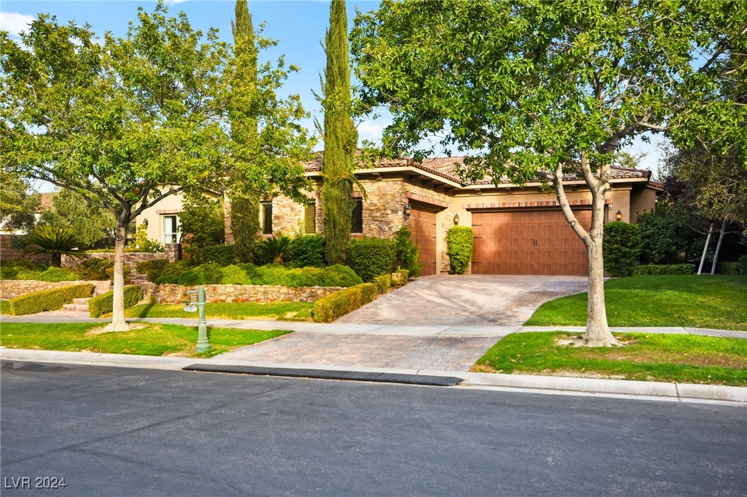 22 Vintage Ridge Drive