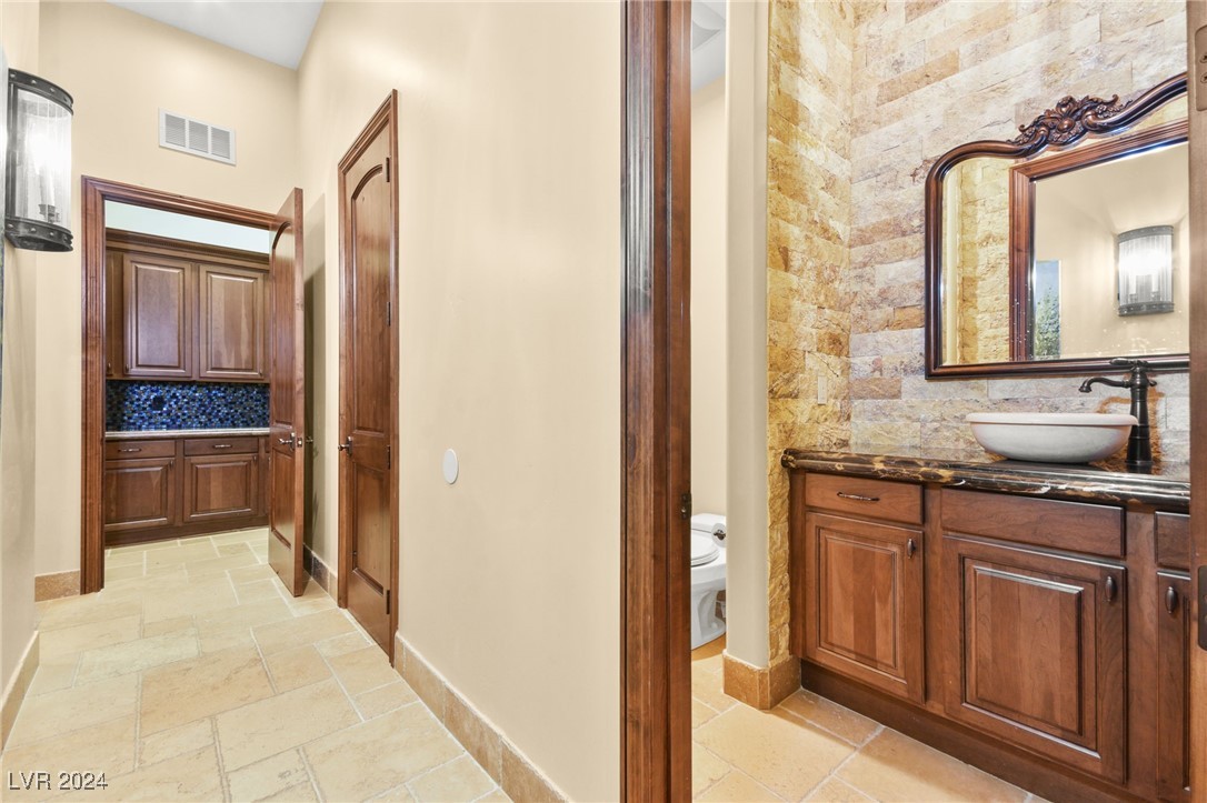 22 Vintage Ridge Drive