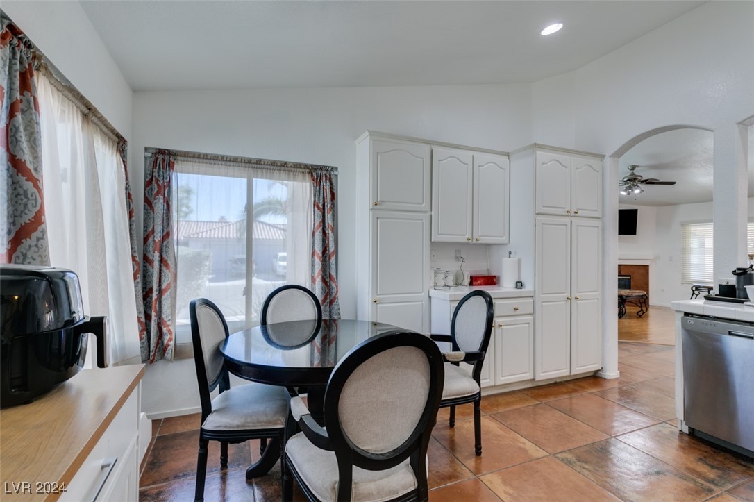 6203 Shadow Oak Drive