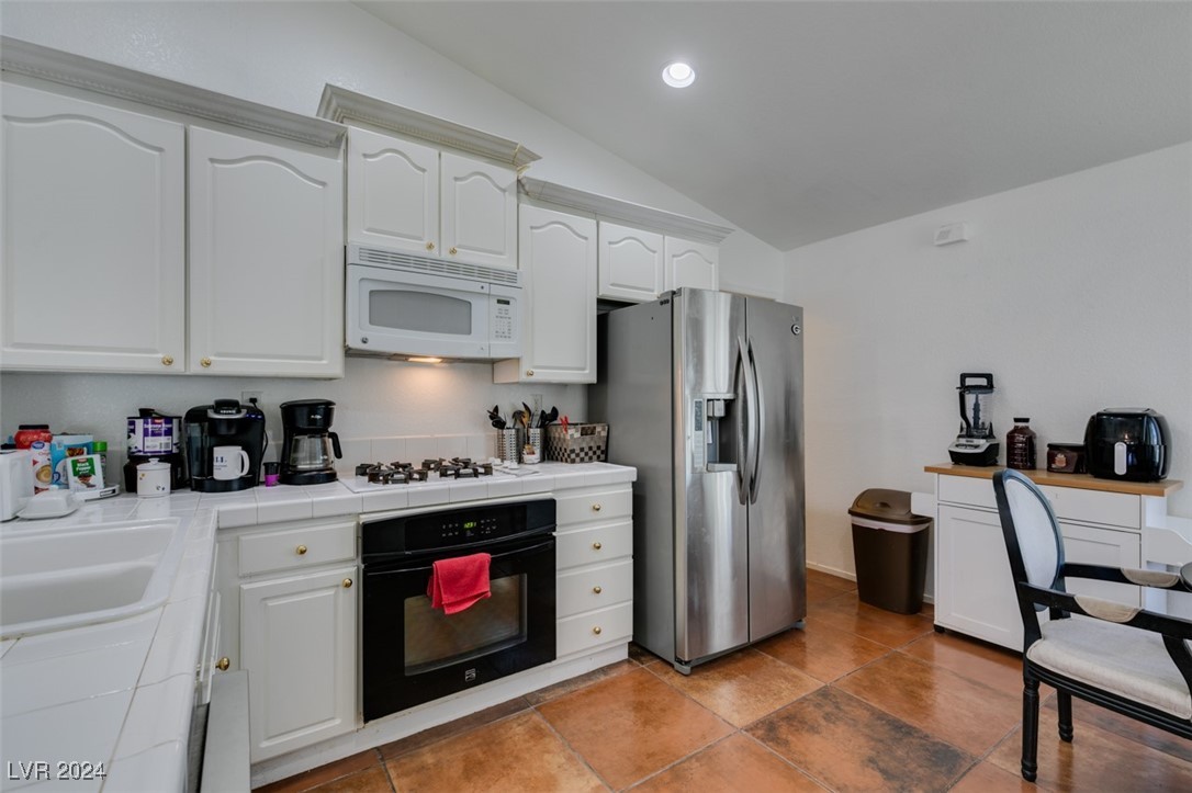 6203 Shadow Oak Drive