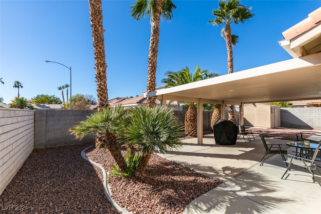 6203 Shadow Oak Drive