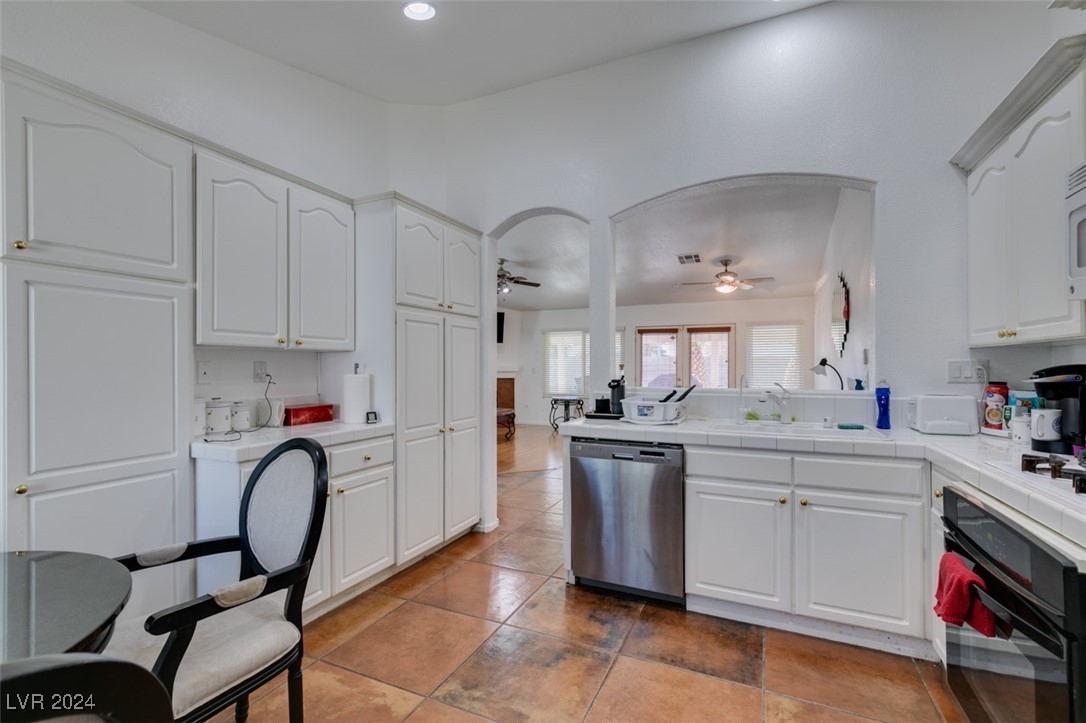 6203 Shadow Oak Drive