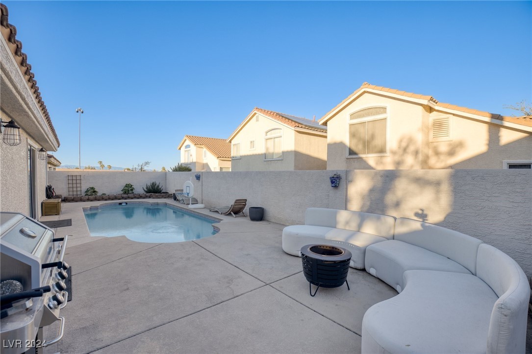 1876 Mesquite Canyon Drive