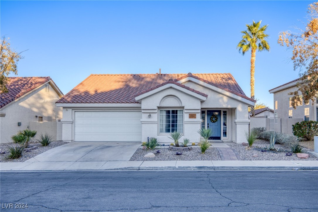 1876 Mesquite Canyon Drive