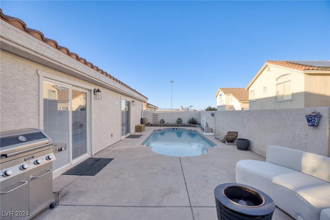 1876 Mesquite Canyon Drive
