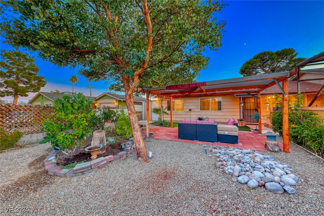 5813 Glen Eagles Lane