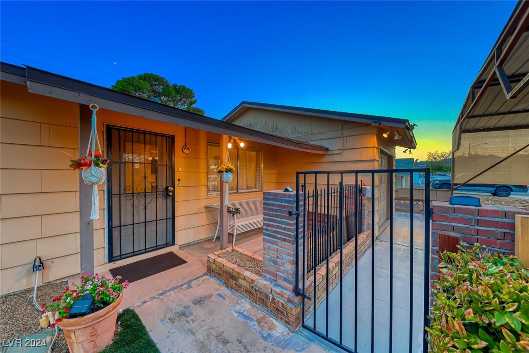 5813 Glen Eagles Lane
