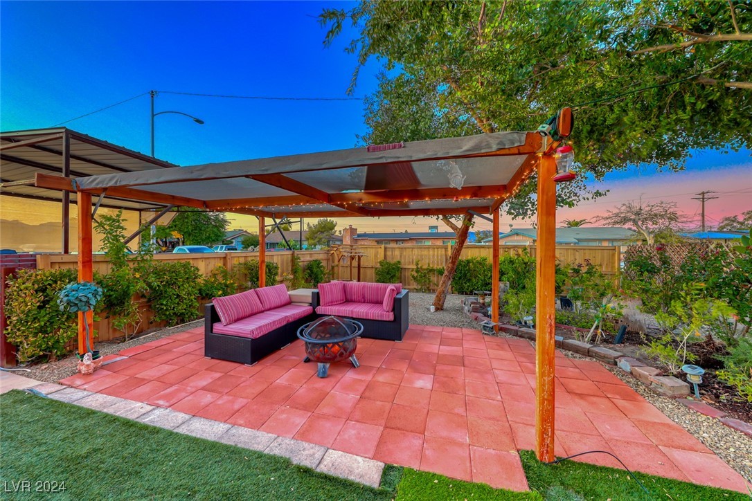 5813 Glen Eagles Lane