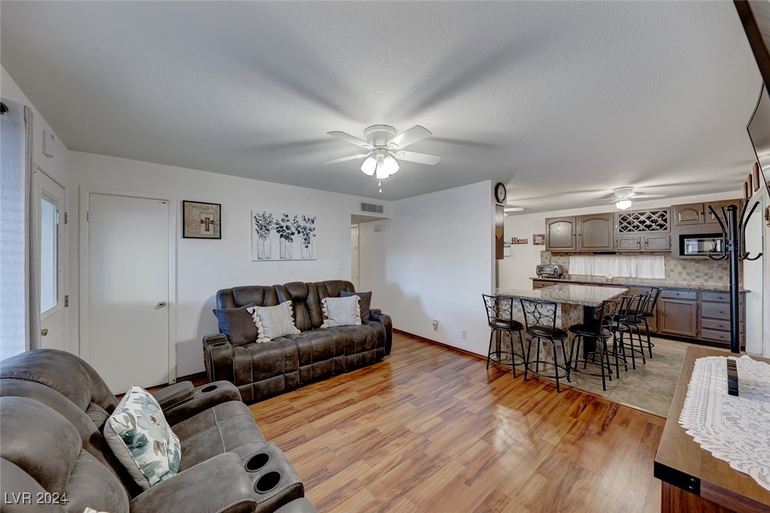 5813 Glen Eagles Lane