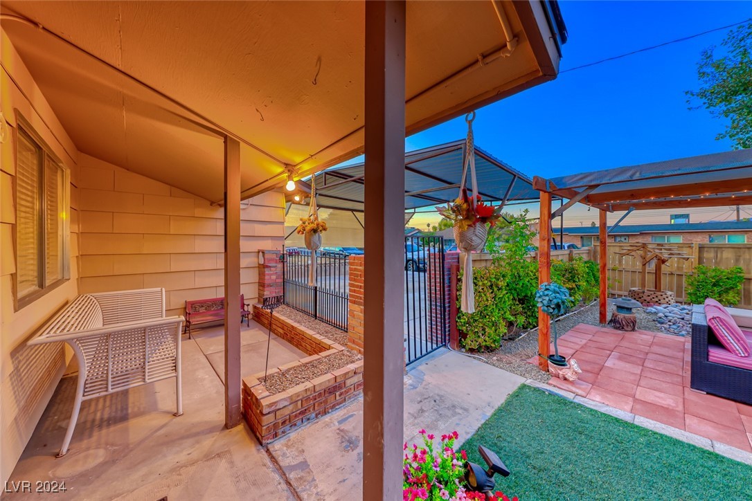 5813 Glen Eagles Lane