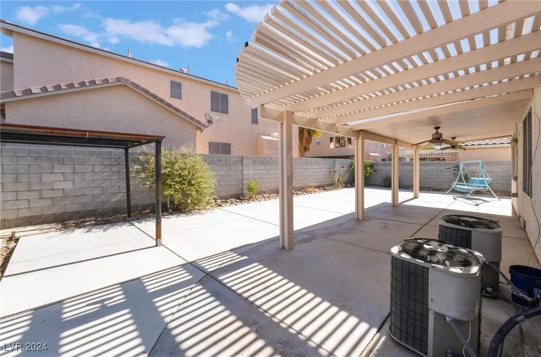 5244 Coral Hills Street