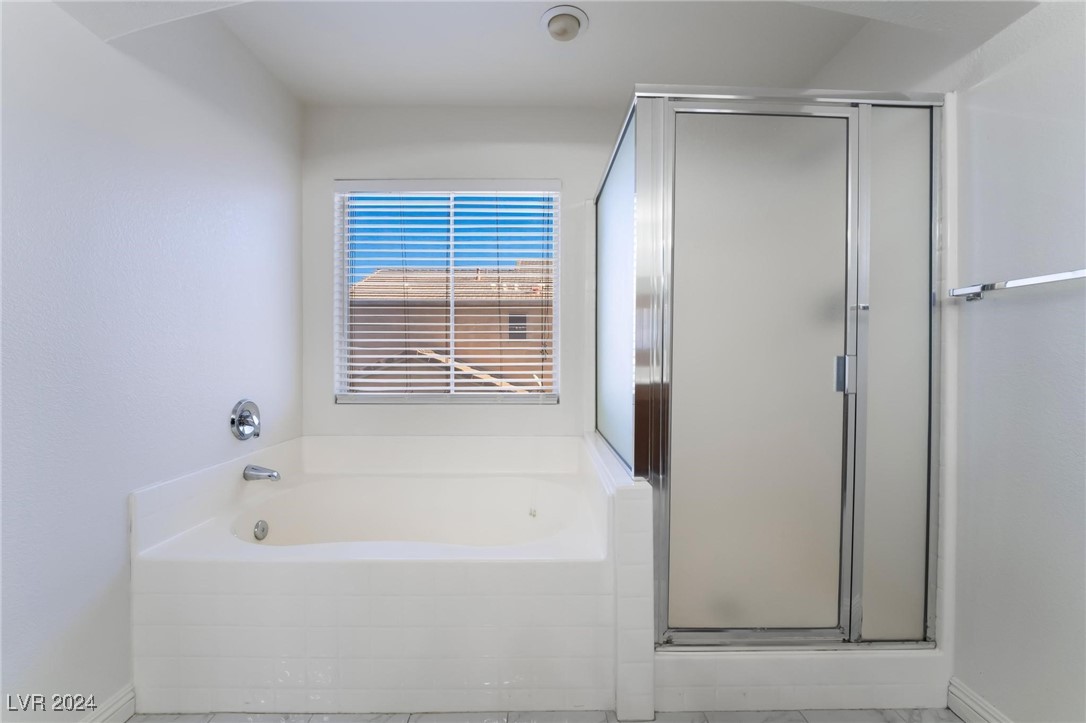 5244 Coral Hills Street