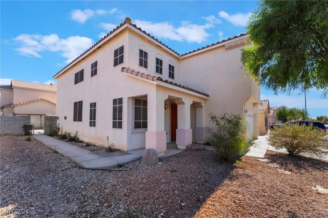 5244 Coral Hills Street